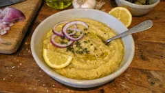 オリーブオイル香るギリシャ風ファヴァ、豆をなめらかに煮る基本レシピ